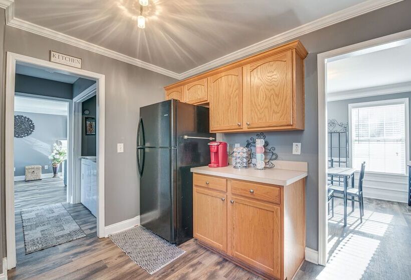 Cozy Georgia Retreat W/ Patio, Grill & Pool Access