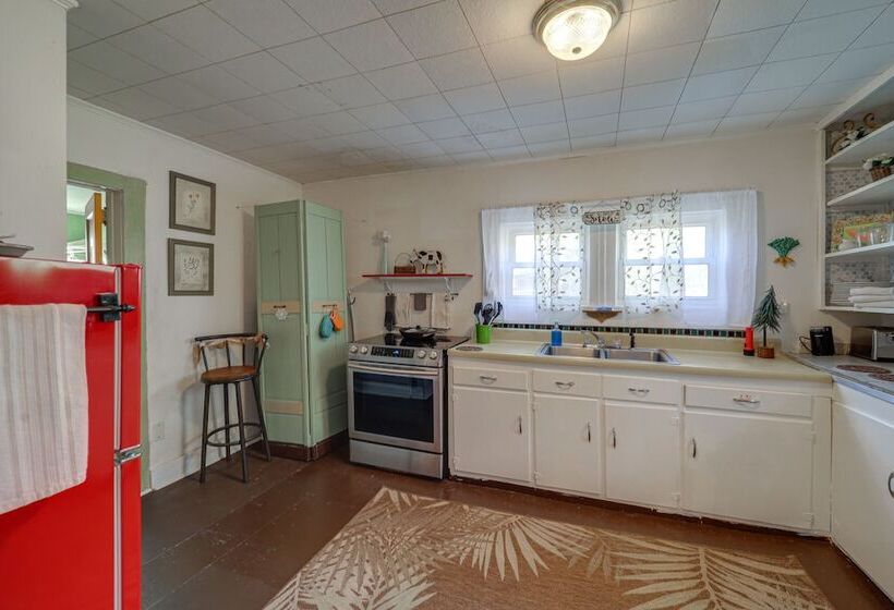 Mtn Cottage W/ Fire Pit In Newland!