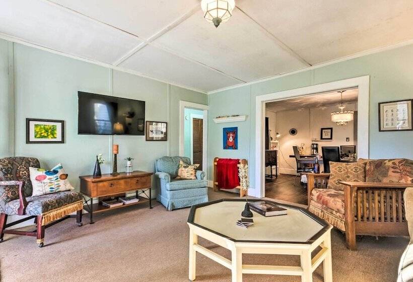 Mtn Cottage W/ Fire Pit In Newland!