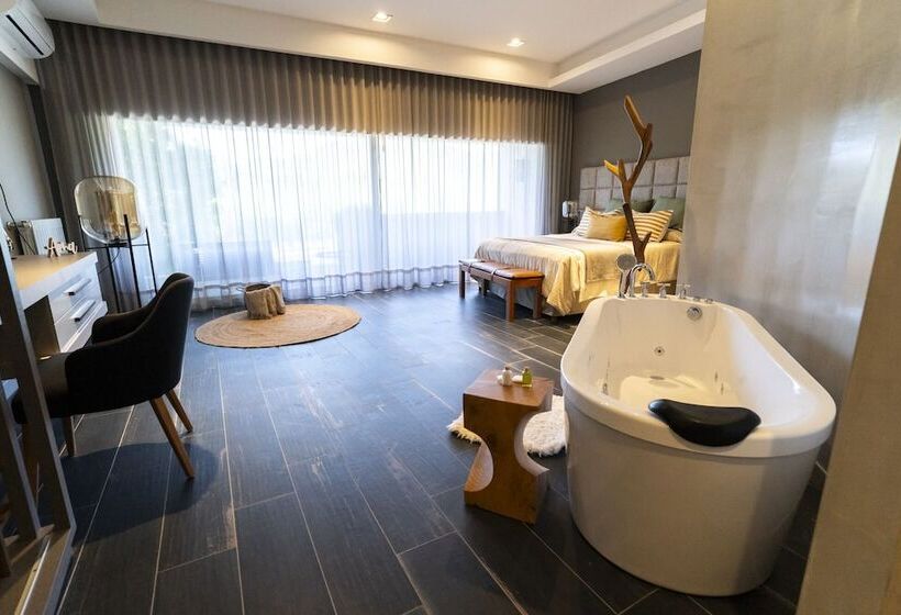 هتل Domingo Design