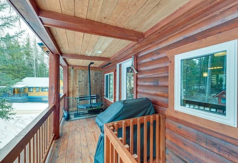 Dreamy Alpine Cabin W/ Hot Tub, Fireplace & More!