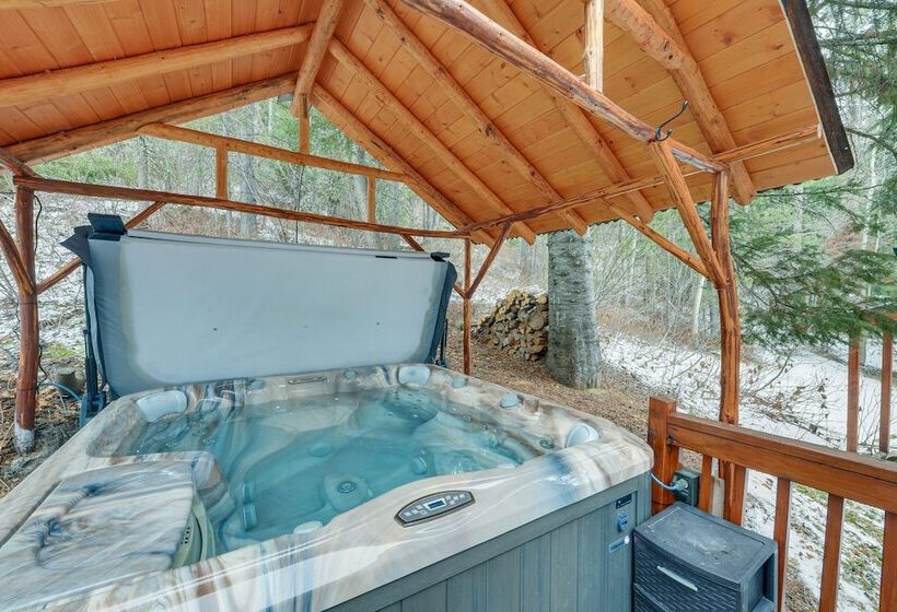 Dreamy Alpine Cabin W/ Hot Tub, Fireplace & More!