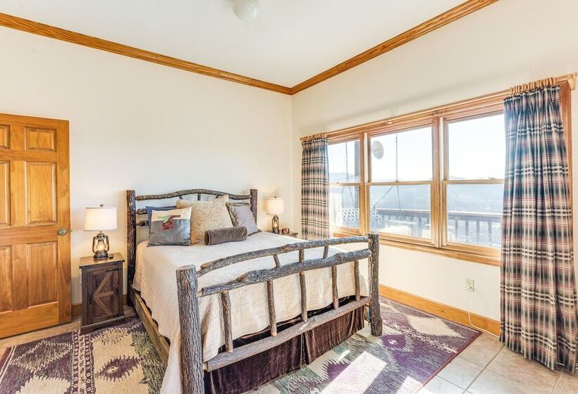 Hayesville Home W/ Hot Tub + Mountain Views!