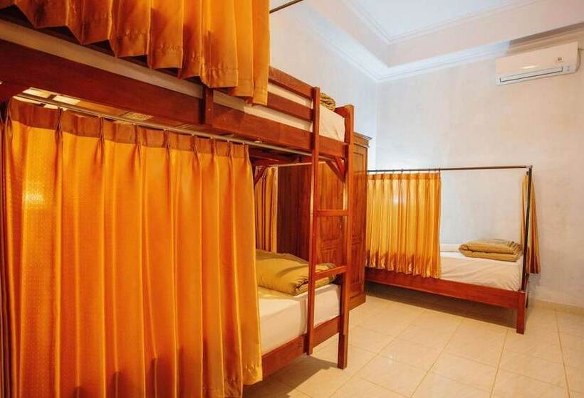 호텔 Kamasanti Hostel