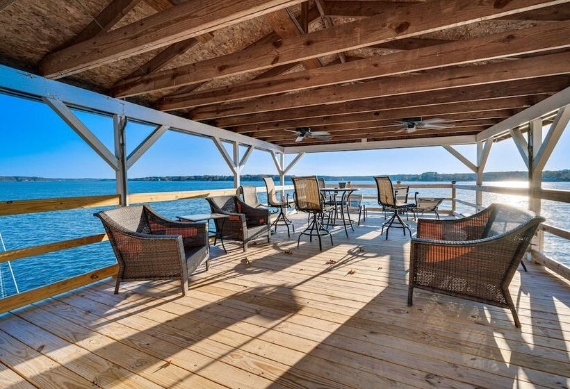 Lakefront Mt Gilead Home W/ Large Dock & Decks!