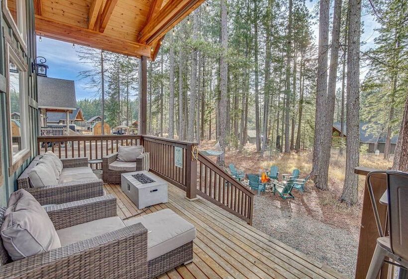Modern Ronald Cabin Retreat W/ Community Amenities