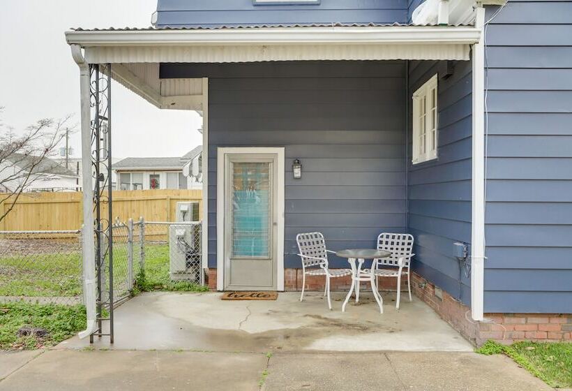 Pet Friendly Cambridge Home   Walk To River!