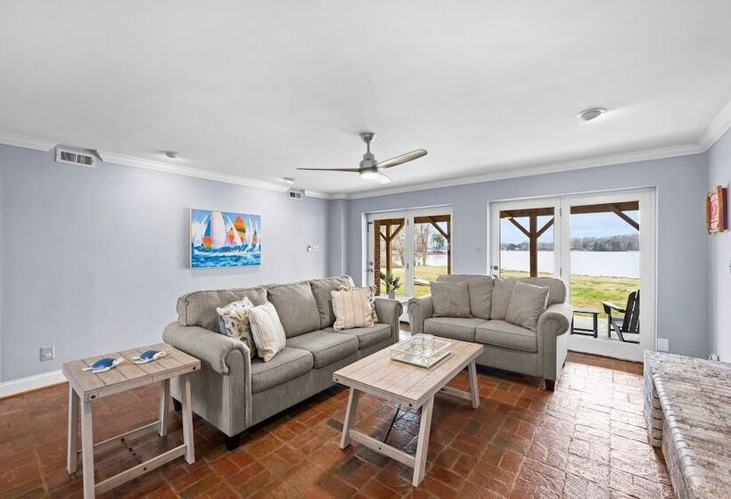 Ponderosa Pointe By Avantstay Boathouse + Views