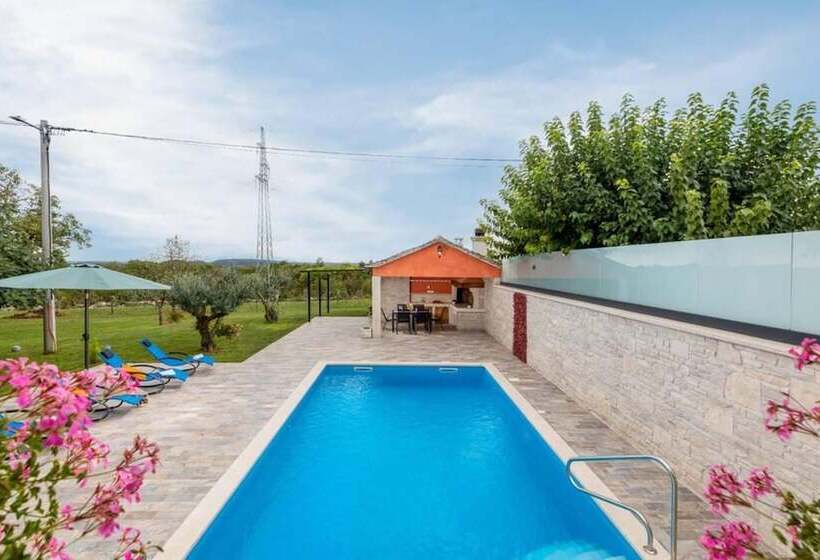 إقامة Beautiful Villa Dussich In Oprtalj, Novaki