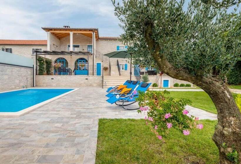 إقامة Beautiful Villa Dussich In Oprtalj, Novaki