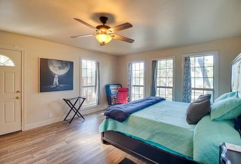 Spacious Grand Lake Lodge: Dock, Views & Grill!