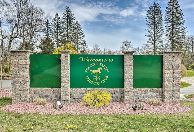 Tobyhanna Home W/ Private Hot Tub & Pool Table!