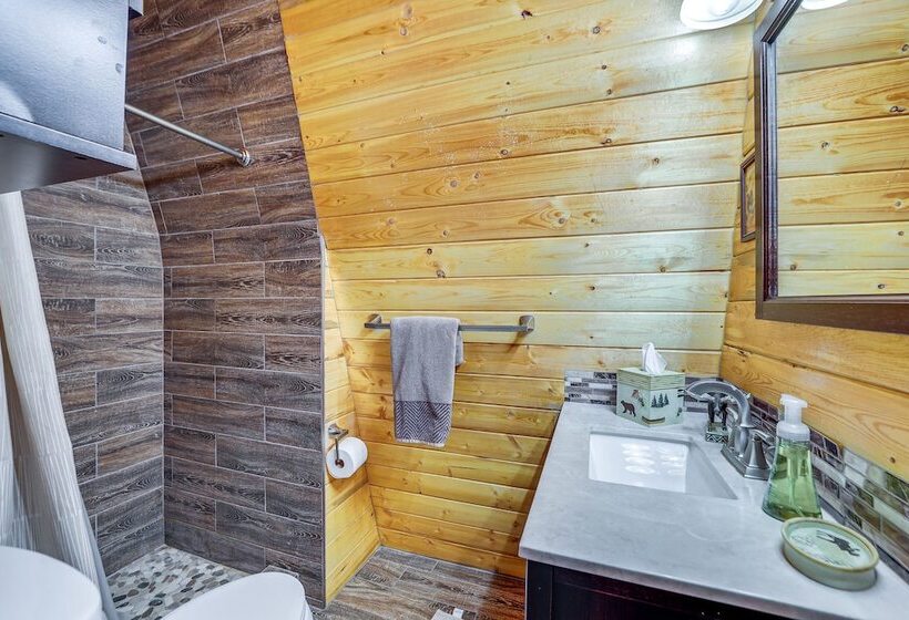 Utah Cabin Retreat: 32 Mi To Brian Head Resort