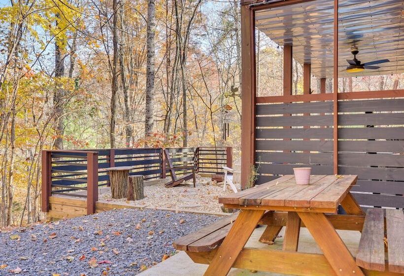 Blue Ridge Log Cabin W/ Hot Tub & Game Room!