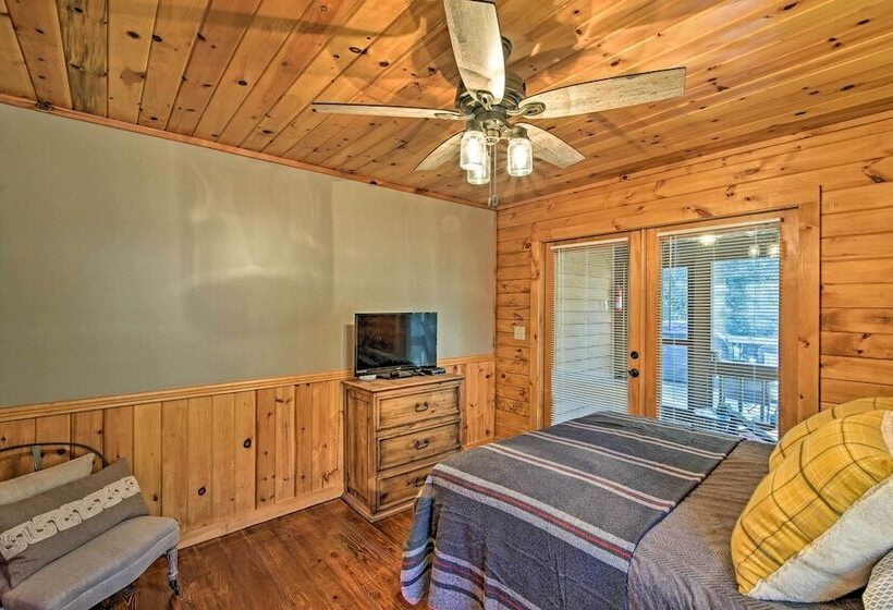 Blue Ridge Mtns Creekside Cabin W/ Hot Tub + Pier!
