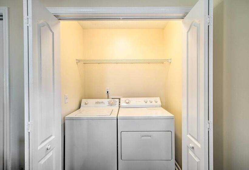 Cartersville Family Home W/ Spacious Backyard