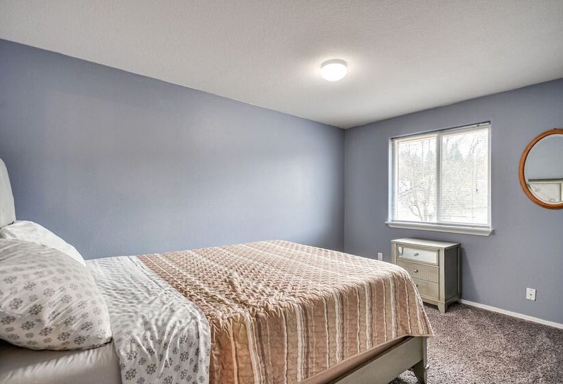 Charming Beaverton Retreat ~ 12 Mi To Downtown!