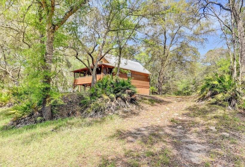 Charming Cabin W/ Decks & Fire Pit   Walk To River