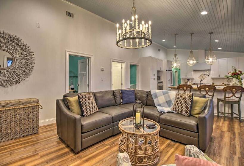 Colonels Island Haven: Panoramic Water Views