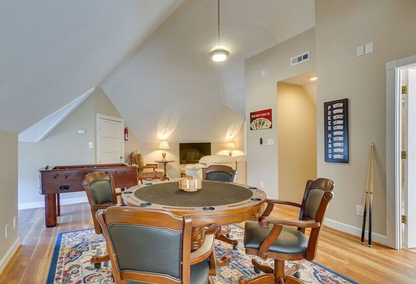 Danville Retreat W/ Hot Tub & Cozy Fireplace!