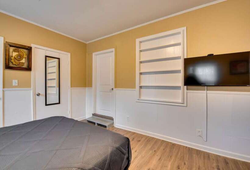 Dreamy Acworth Home W/ Resort Style Amenities!