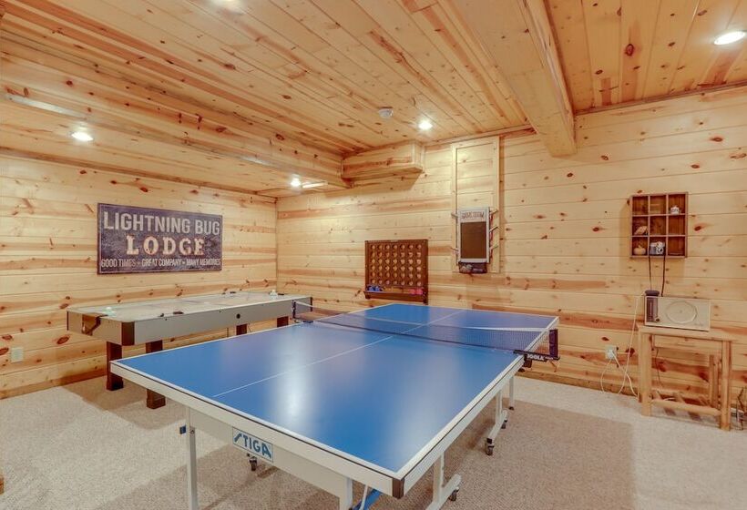 Lightning Bug Lodge At Coosawattee River Resort!
