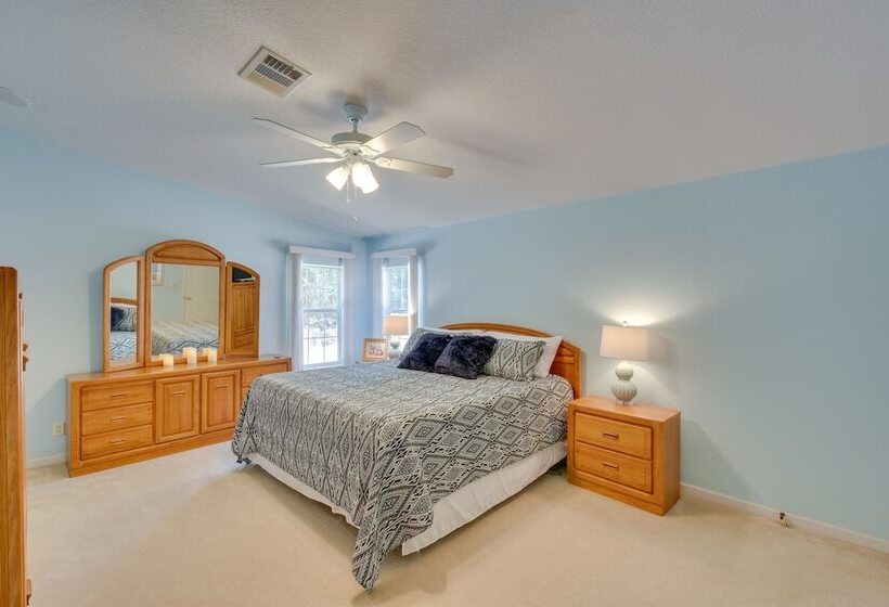 Lovely Lake Hartwell Retreat With Dock & Grill!