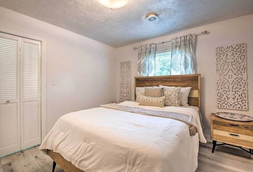 Mableton Home W/ Private Pool ~ 15 Mi To Atl!