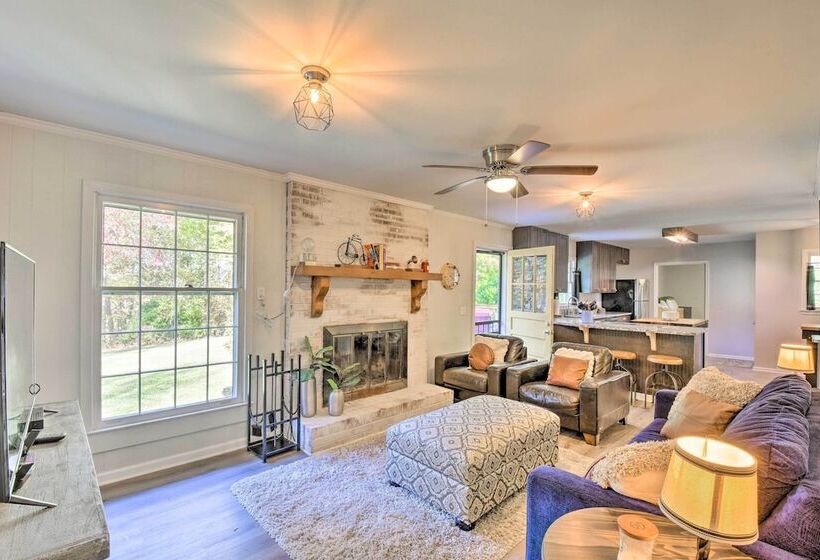 Mod  Stable House  On 10 Acres, Walk To Lake!