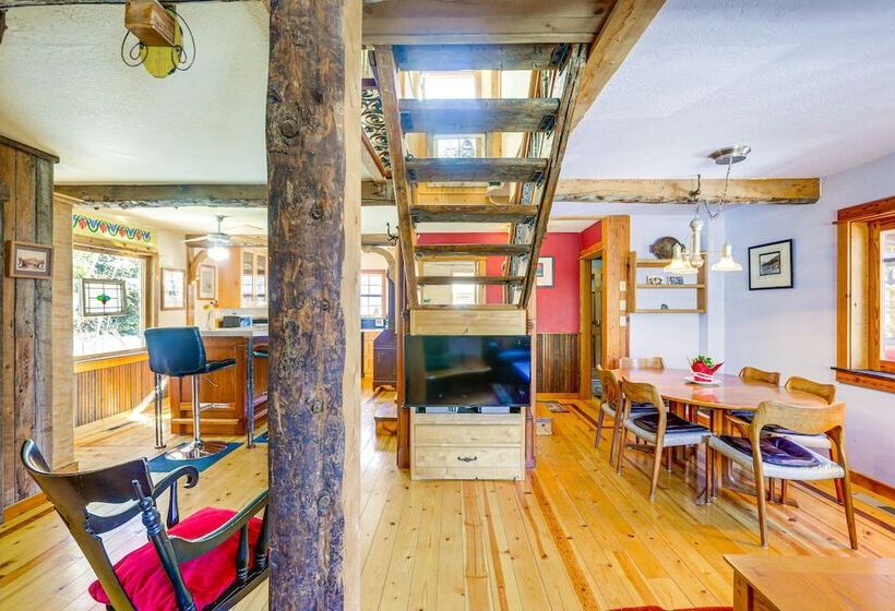 Mountain Chalet Getaway: Steps To Crystal River!