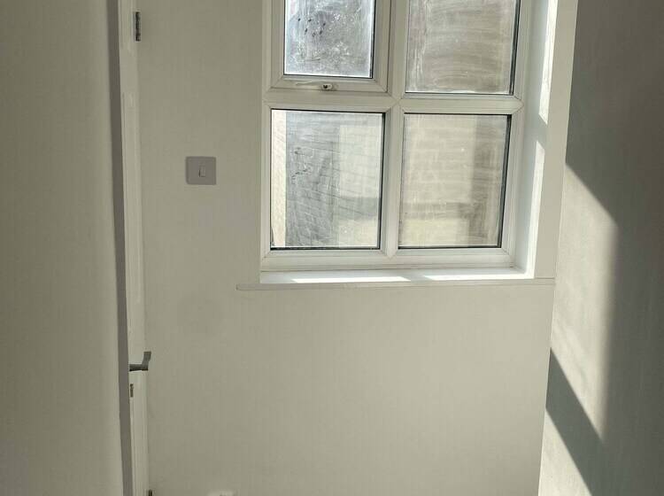 膳宿费 Cosy 3bd Guesthouse. Private Bathrooms