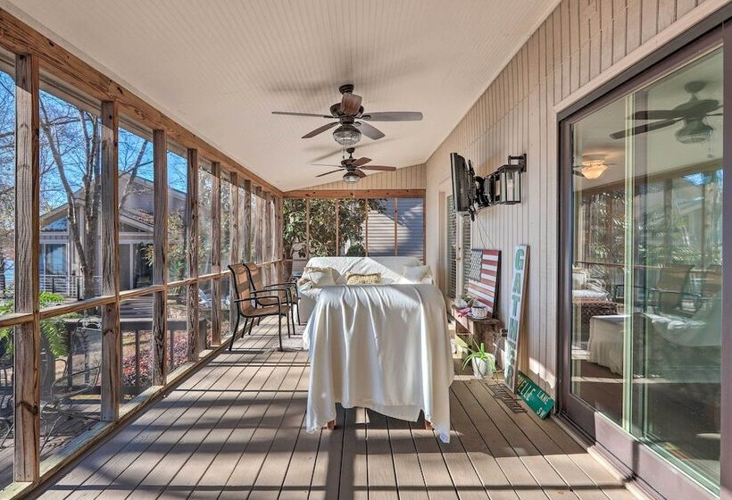 Pet Friendly Lake Sinclair Home W/ Boat Dock!