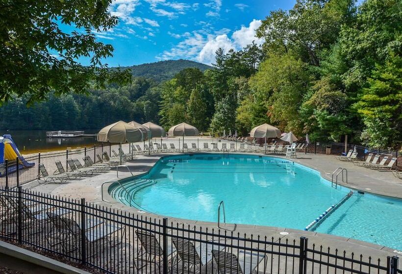 Plummer Lodge  In Big Canoe W/ Lake Access!