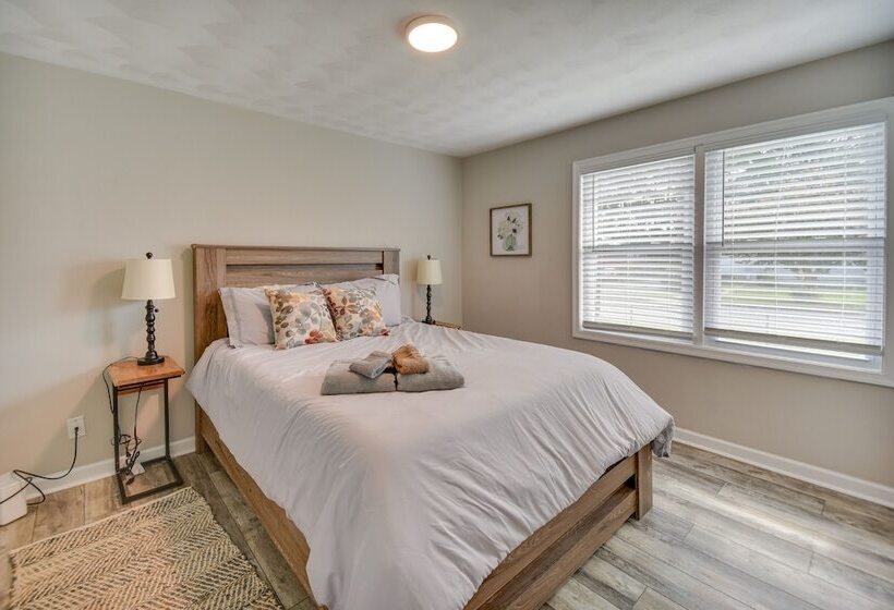 Portsmouth Vacation Rental: Near Parks & Golf