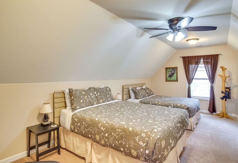 Serene Shores  Lakefront House W/ Dock!