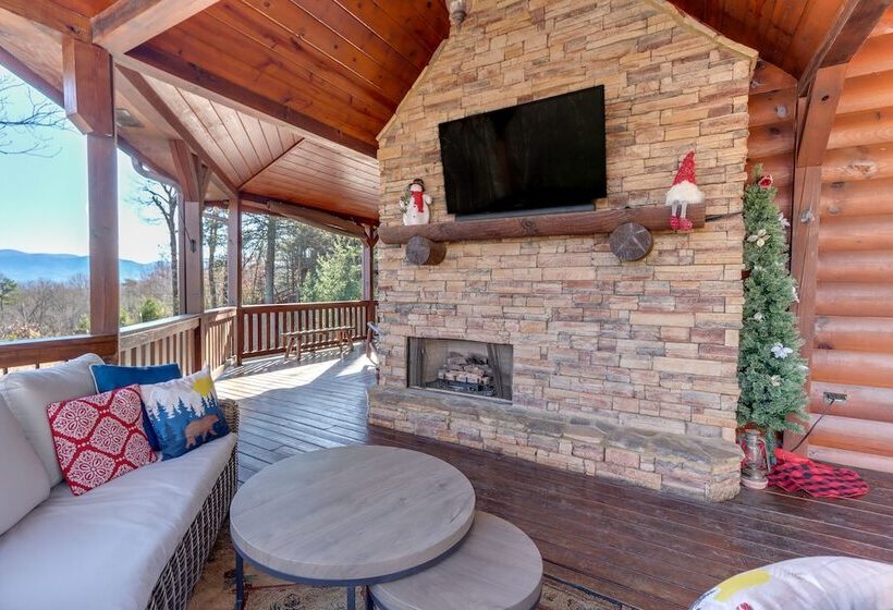 Ellijay Hideaway W/ Hot Tub, Views & Game Room!