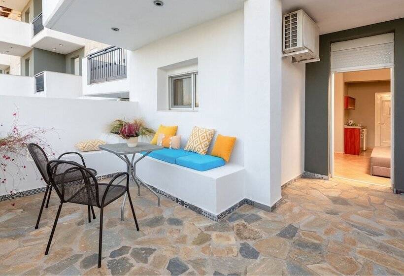 تختخواب و صبحانه Ampelia Hotel Kassandra