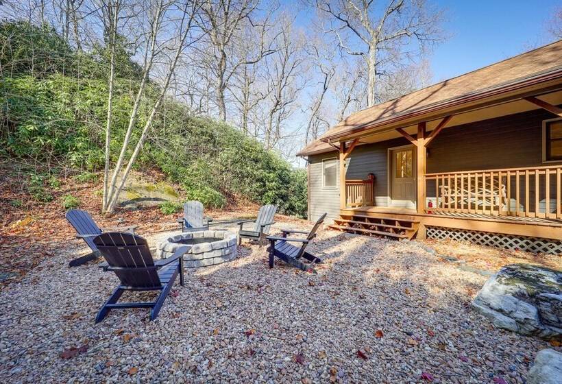 Blowing Rock Escape W/ Covered Deck & Fire Pit