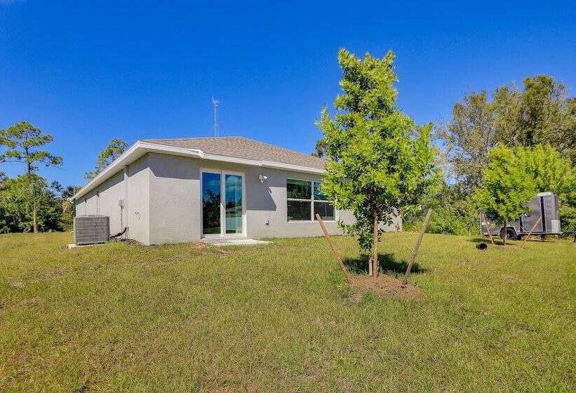 Bright Port Charlotte Home   2 Mi To Beach!