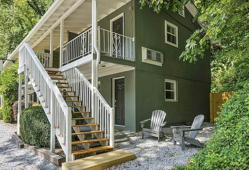 Hickory Falls Inn