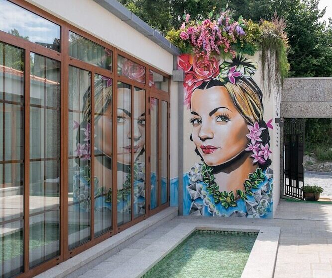 ホテル Constance House