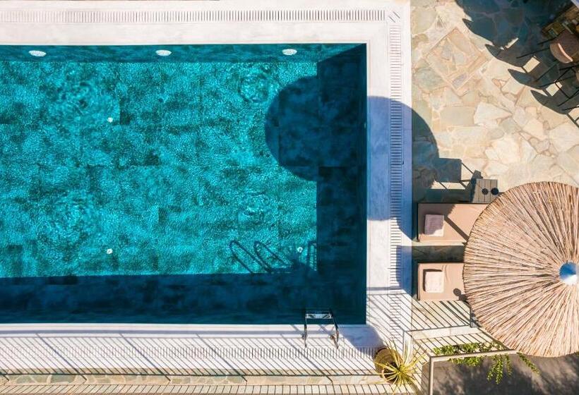 ホテル Paramithenio Village Beach Resort & Spa