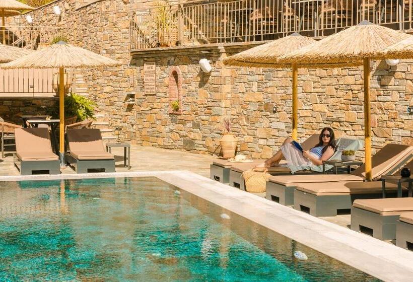 ホテル Paramithenio Village Beach Resort & Spa