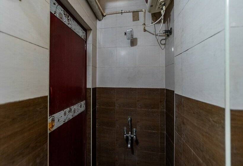 هتل Vasavi Residenzcy