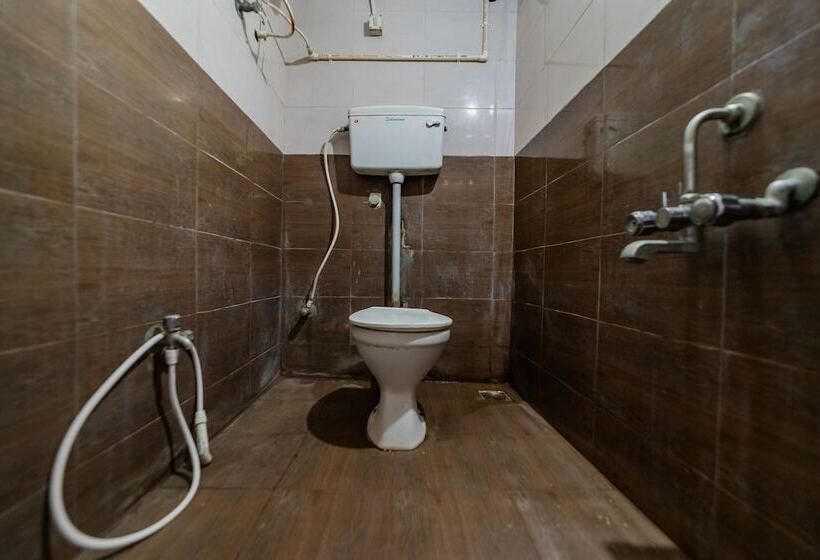 هتل Vasavi Residenzcy