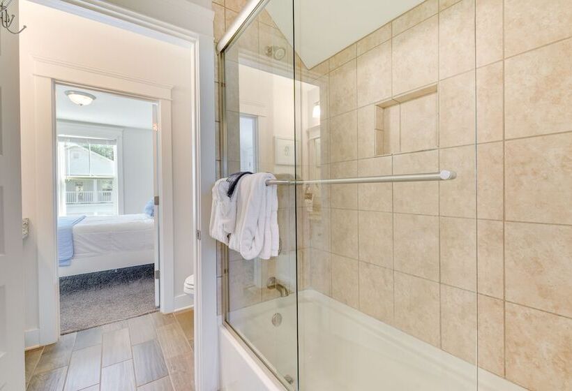 Idyllic Santa Rosa Beach Home: Near 30a Beaches!