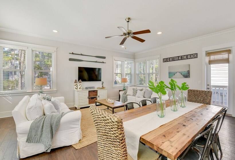 Idyllic Santa Rosa Beach Home: Near 30a Beaches!