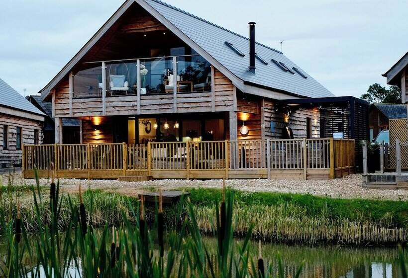 Lake View Lodge