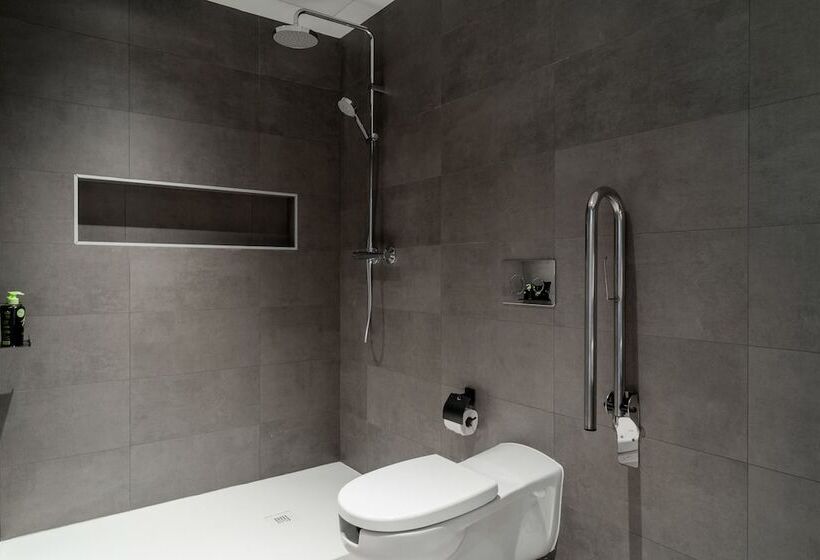 Limehome Sevilla Calle Granada