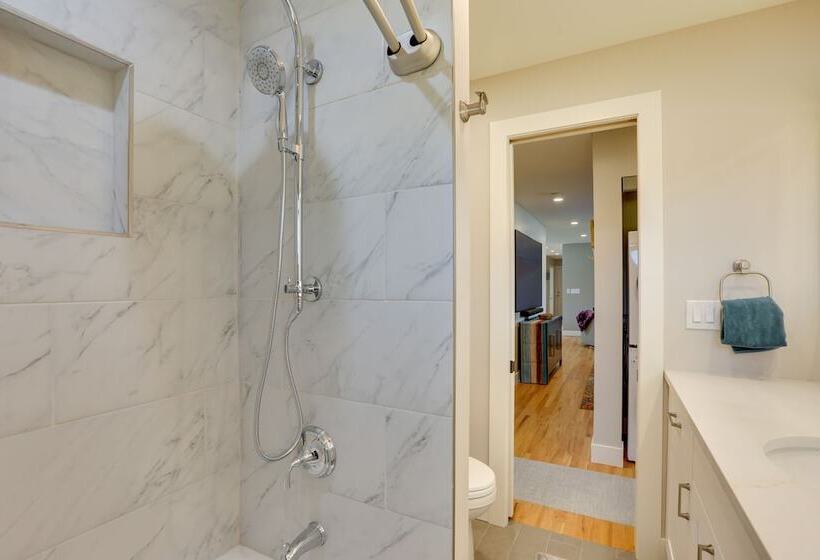 Modern Wheat Ridge Home W/ Private Hot Tub & Sauna